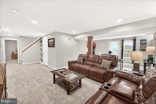 16 KNOLL SIDE LN, Middletown, MD 21769