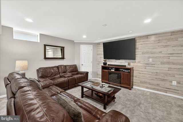 16 KNOLL SIDE LN, Middletown, MD 21769