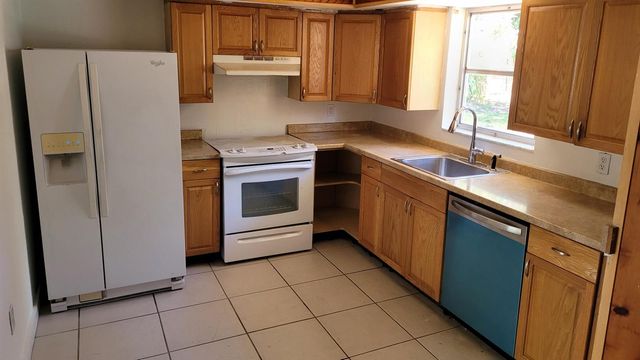 217 REO Drive, Jupiter, FL 33458