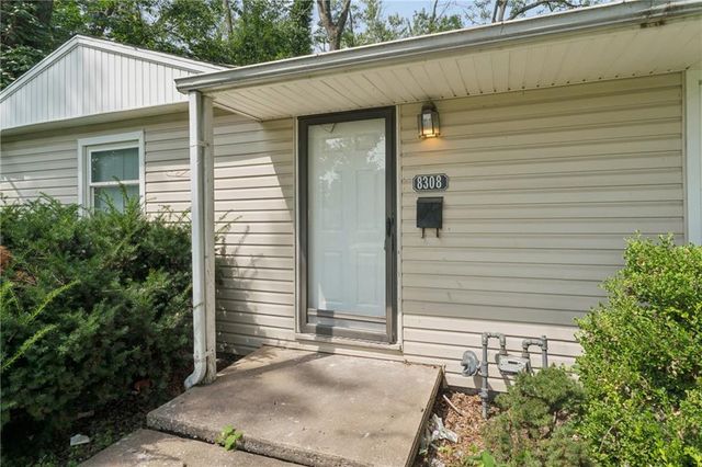 8308 James A Reed Road, Raytown, MO 64138