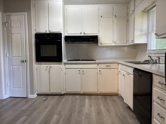 2236 Windsor Drive, Snellville, GA 30078