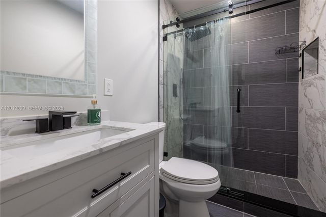 2130 Sherwood Forest Boulevard 13, West Palm Beach, FL 33415