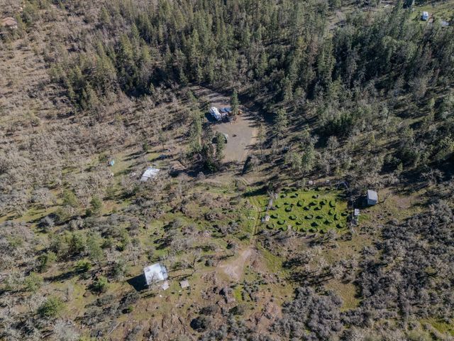 300 Citadel Road, Trail, OR 97541
