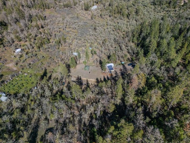 300 Citadel Road, Trail, OR 97541