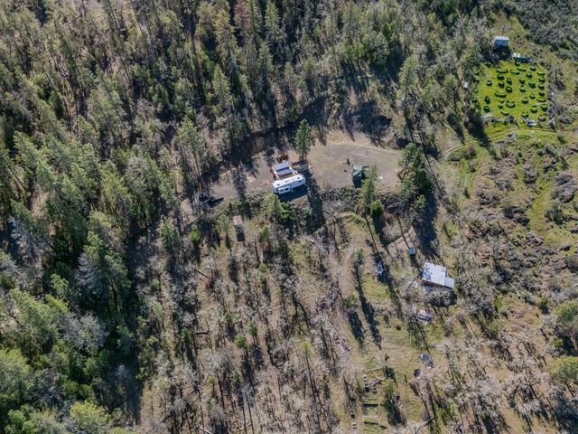 300 Citadel Road, Trail, OR 97541
