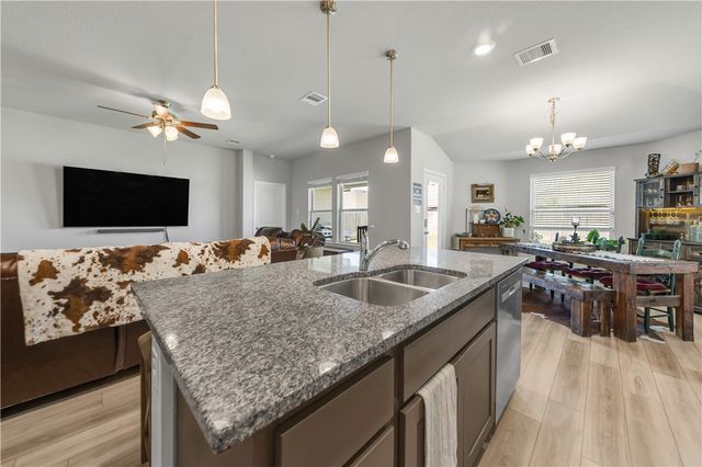 1161 Kennesaw Drive, College Station, TX 77845