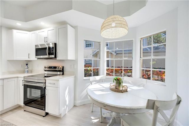 2806 Aintree LN # H102, Naples, FL 34112