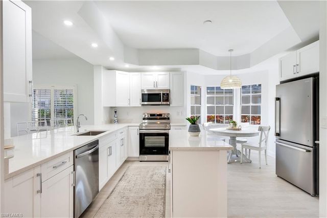 2806 Aintree LN # H102, Naples, FL 34112