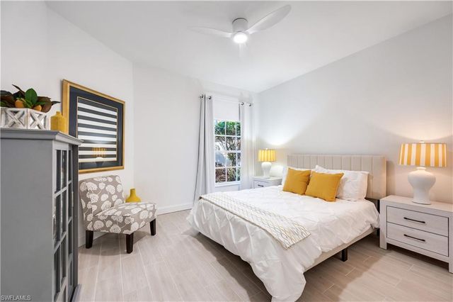 2806 Aintree LN # H102, Naples, FL 34112