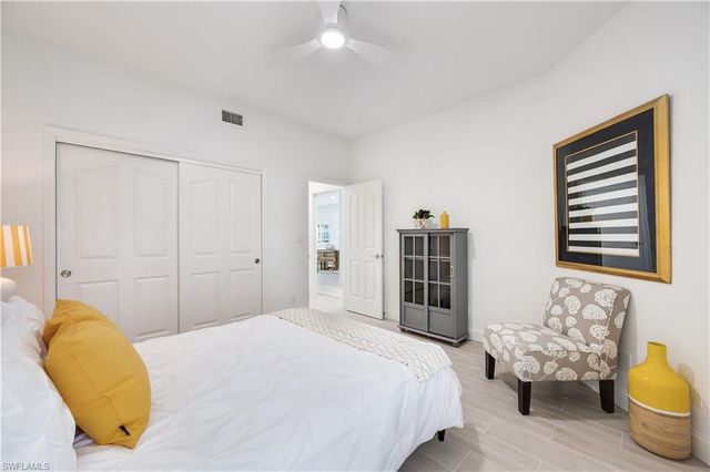 2806 Aintree LN # H102, Naples, FL 34112