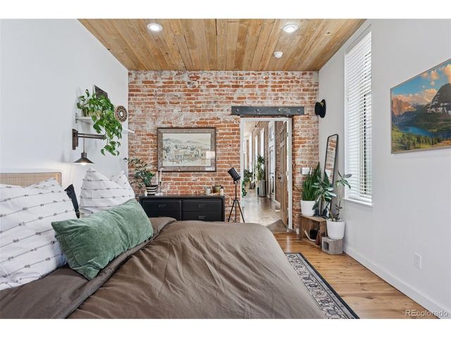 701 W 6th Ave, Denver, CO 80204