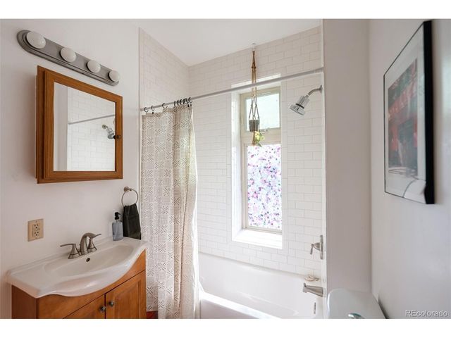 701 W 6th Ave, Denver, CO 80204