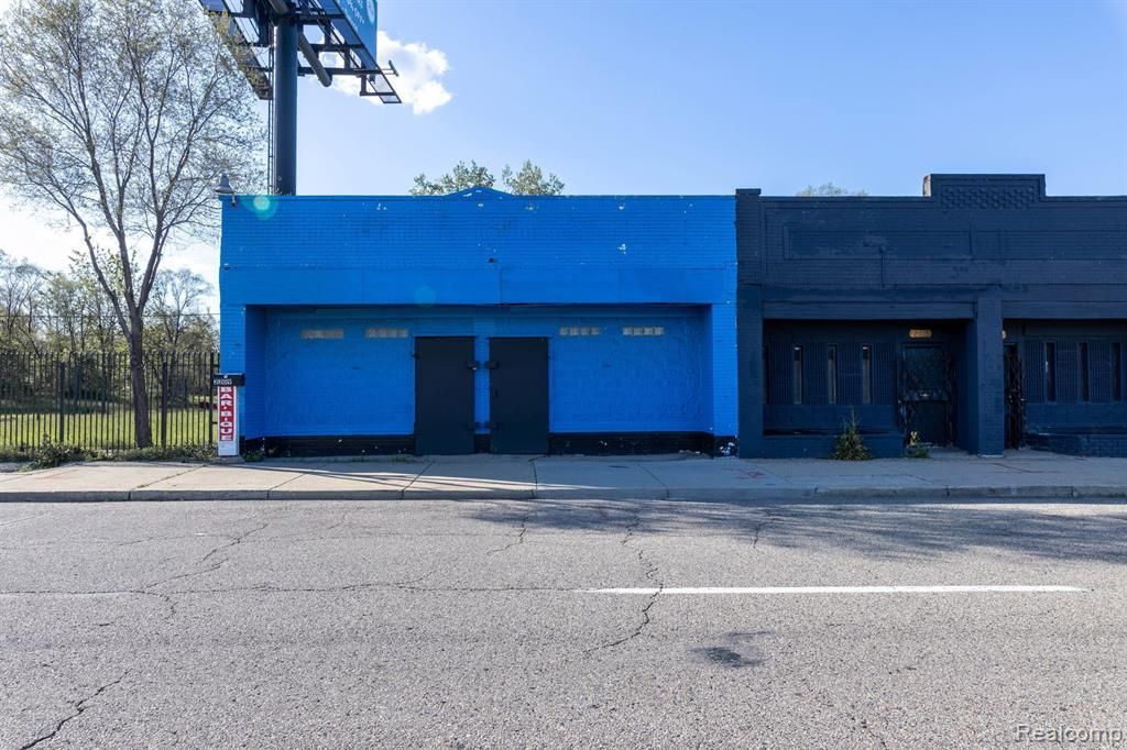 2209 E Davison Street, Detroit, MI 48212