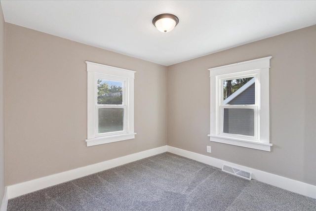 1010 N Main Street, Edgerton, WI 53534