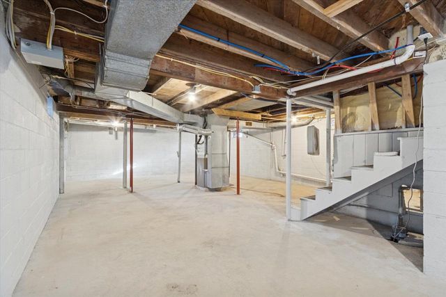 1010 N Main Street, Edgerton, WI 53534