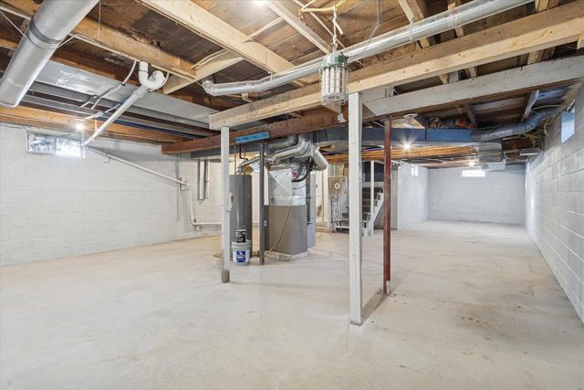 1010 N Main Street, Edgerton, WI 53534