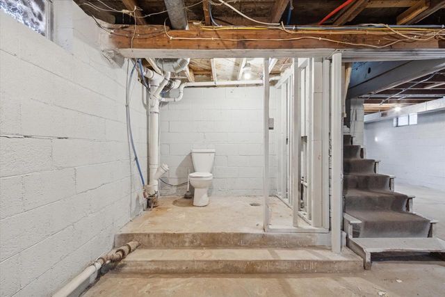 1010 N Main Street, Edgerton, WI 53534