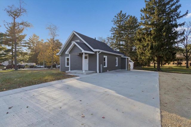 1010 N Main Street, Edgerton, WI 53534