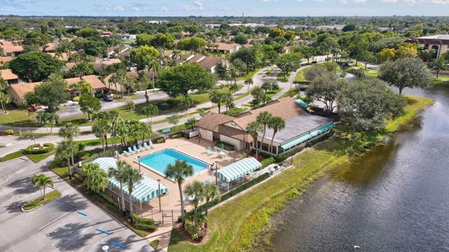 7892 Willow Spring Drive 1517, Lake Worth, FL 33467
