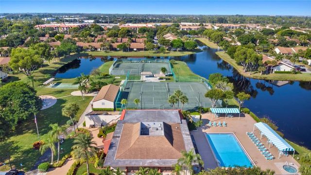 7892 Willow Spring Drive 1517, Lake Worth, FL 33467