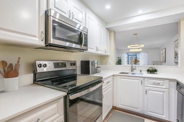 7892 Willow Spring Drive 1517, Lake Worth, FL 33467