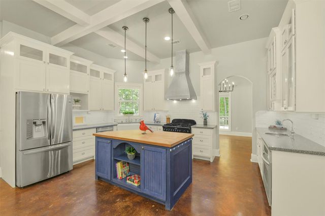 4046 Highland Pass, Montgomery, TX 77316