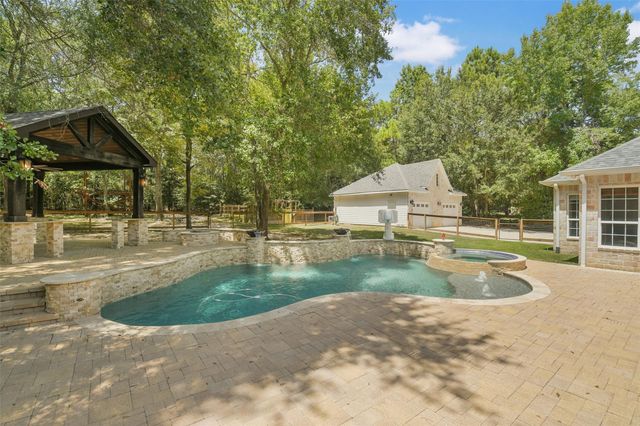 4046 Highland Pass, Montgomery, TX 77316
