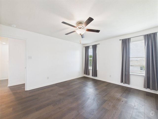 1687 Twin Estates DR, Kyle, TX 78640