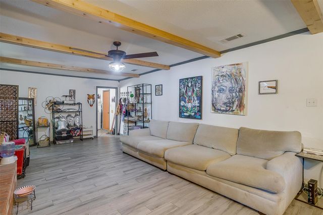905 E Renfro Street, Burleson, TX 76028