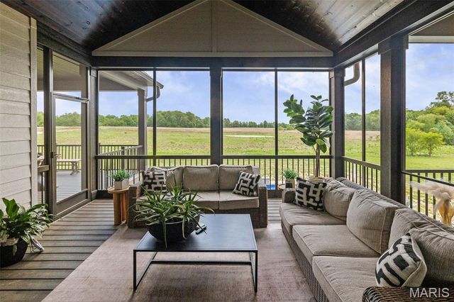 3824 Tanzanite Trail, Edwardsville, IL 62025