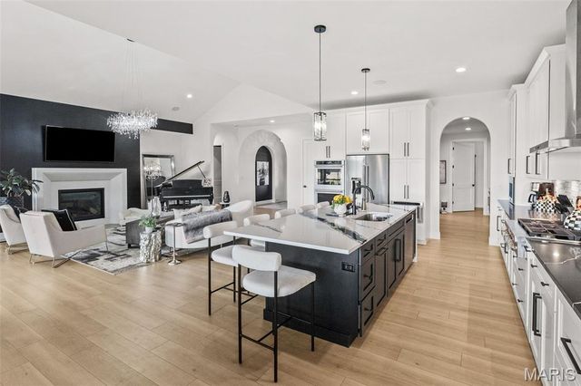 3824 Tanzanite Trail, Edwardsville, IL 62025