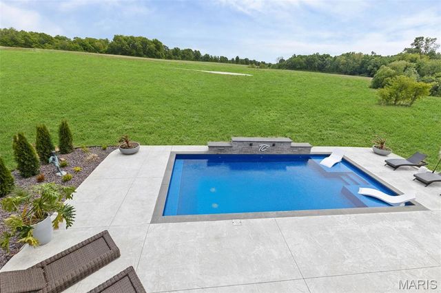 3824 Tanzanite Trail, Edwardsville, IL 62025