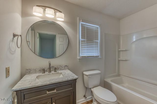 1725 West Lakeview Drive 1, Johnson City, TN 37601