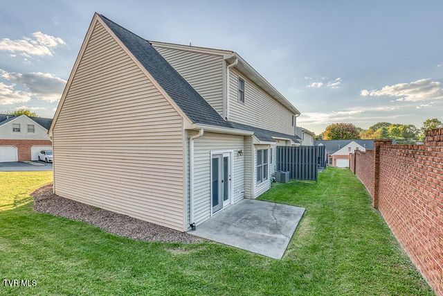 1725 West Lakeview Drive 1, Johnson City, TN 37601