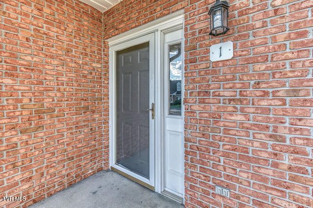 1725 West Lakeview Drive 1, Johnson City, TN 37601