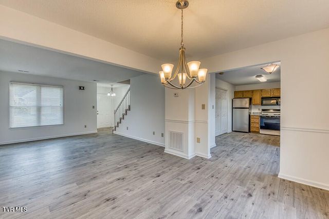 1725 West Lakeview Drive 1, Johnson City, TN 37601