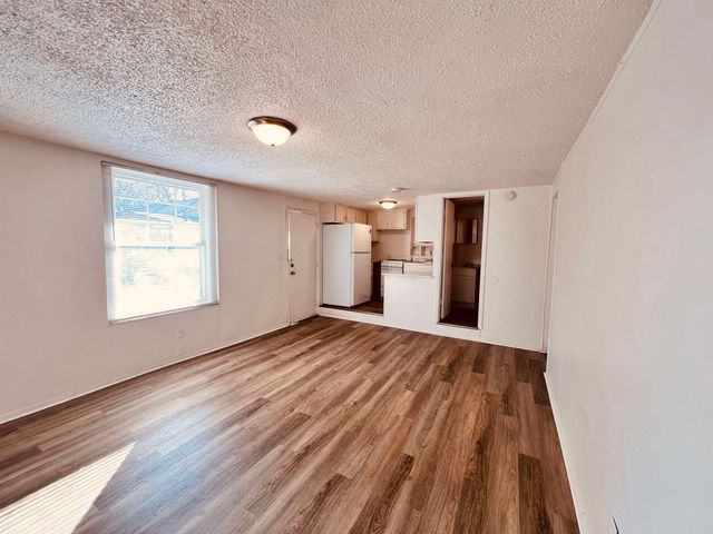 1023 S Millwood Ave, Wichita, KS 67213