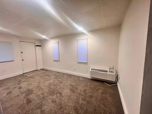 1023 S Millwood Ave, Wichita, KS 67213