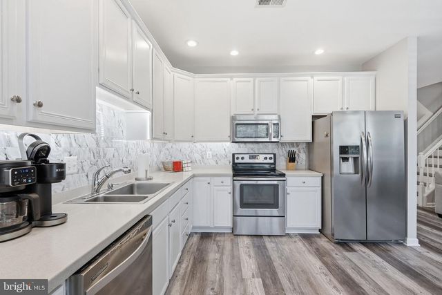 43612 DUNHILL CUP SQ, Ashburn, VA 20147