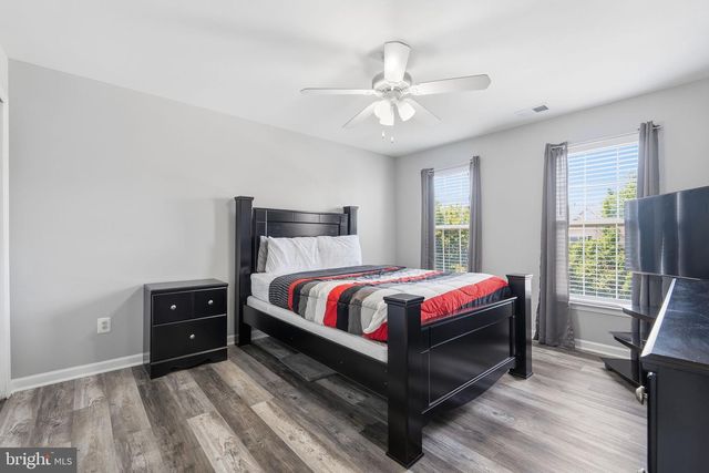 43612 DUNHILL CUP SQ, Ashburn, VA 20147