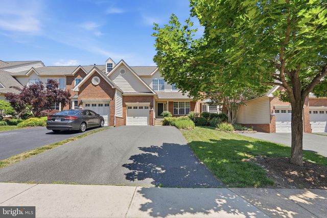 43612 DUNHILL CUP SQ, Ashburn, VA 20147