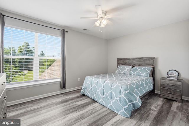 43612 DUNHILL CUP SQ, Ashburn, VA 20147