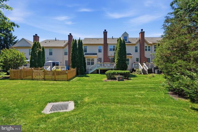 43612 DUNHILL CUP SQ, Ashburn, VA 20147