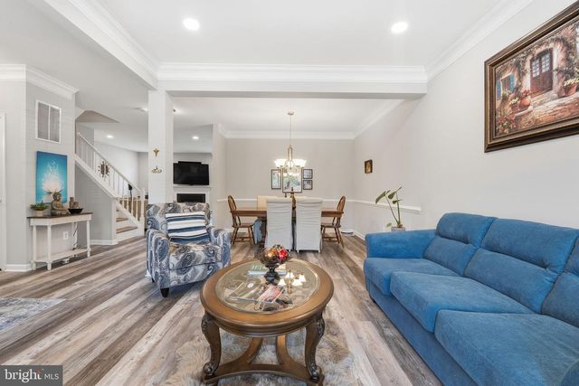 43612 DUNHILL CUP SQ, Ashburn, VA 20147