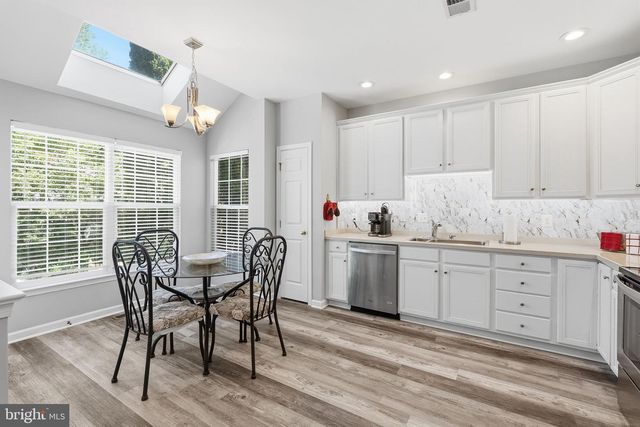 43612 DUNHILL CUP SQ, Ashburn, VA 20147