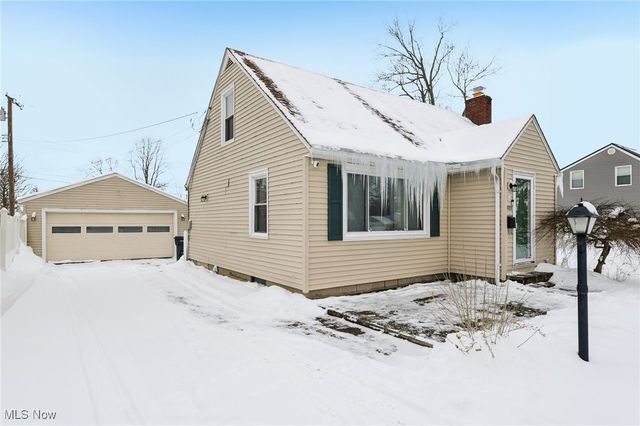 3033 avon Boulevard, Ashtabula, OH 44004