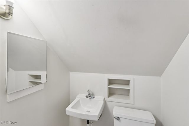 3033 avon Boulevard, Ashtabula, OH 44004