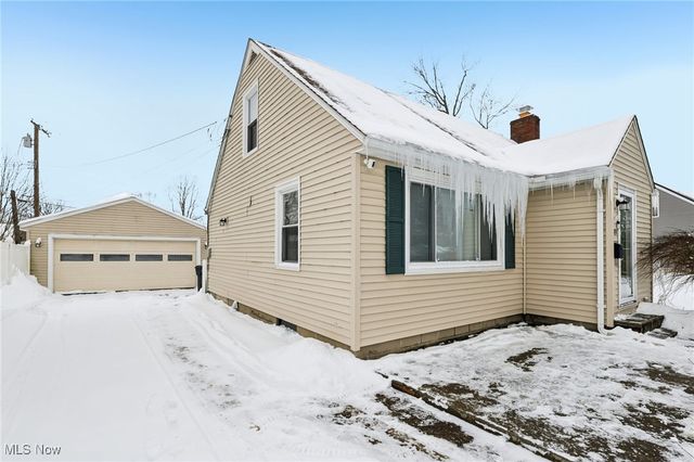 3033 avon Boulevard, Ashtabula, OH 44004