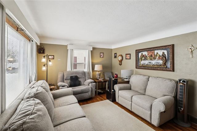 3033 avon Boulevard, Ashtabula, OH 44004