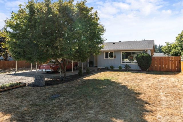 809 4th Avenue NE, Chehalis, WA 98532